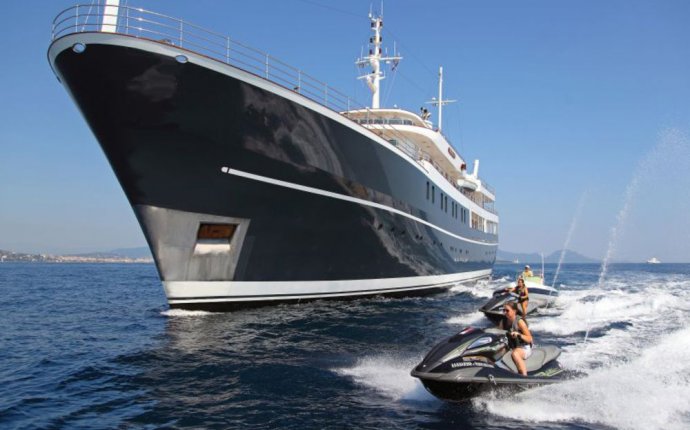 Charter Yacht, Charter Yacht Vacations | Yachting Magazine