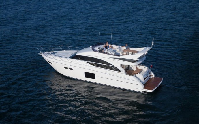 Luxury yacht for rent in Pattaya - Boats for Rent in Muang Pattaya