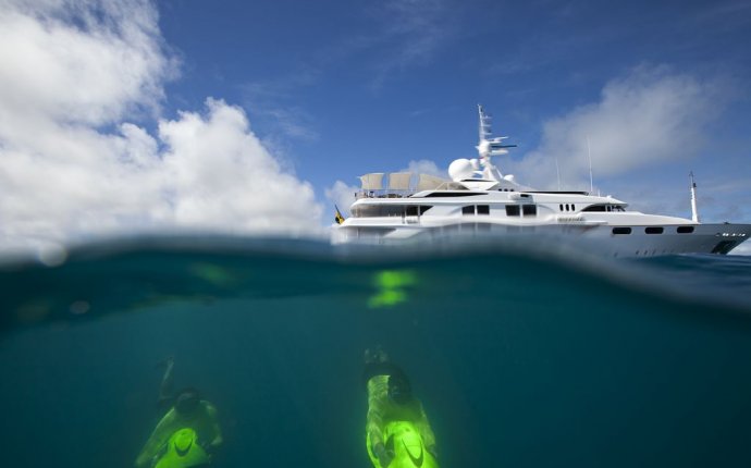 Top 10 Luxury Yacht Charter Locations in the Mediterranean | EAT