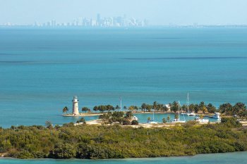 Boca Chita Key and Miami Skyline in Biscayne NP, Florida - Florida yacht charters