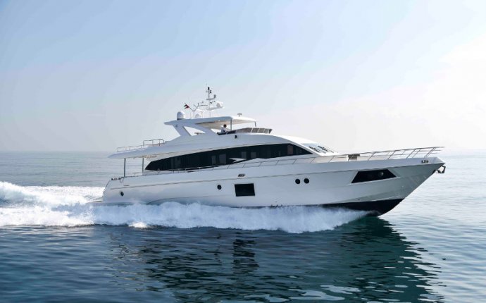 New luxury Yachts